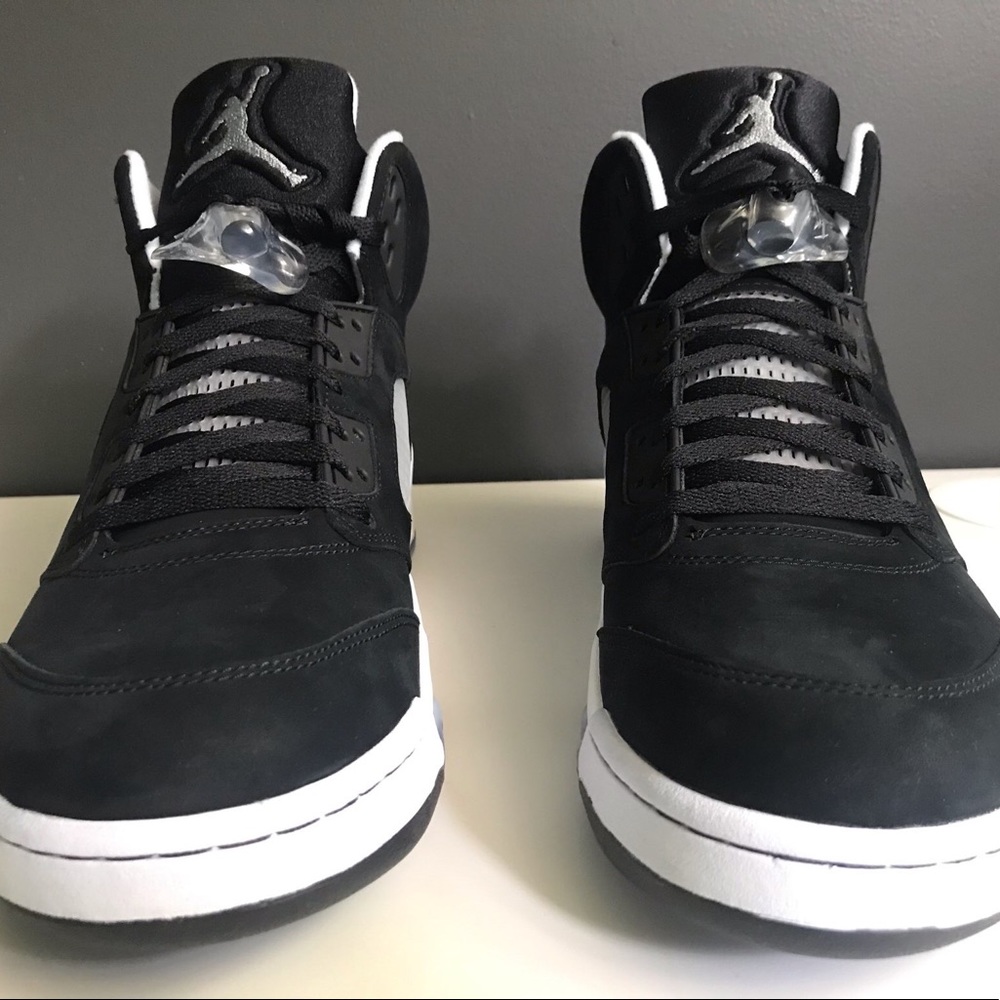Jordan 5 Retro Oreos BNWT - Picture 3 of 6